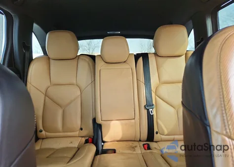 2017 Porsche Cayenne z USA, uszkodzony, nr VIN WP1AA2A26HKA92064